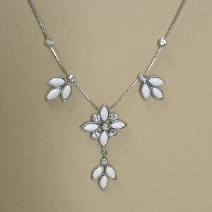White Magnolia Flower & Rhinestone Silver Necklace 19"